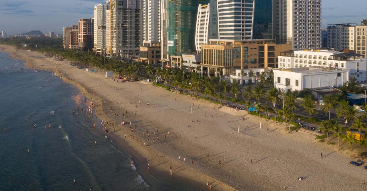 Nesta Hotel Da Nang Bagian luar foto
