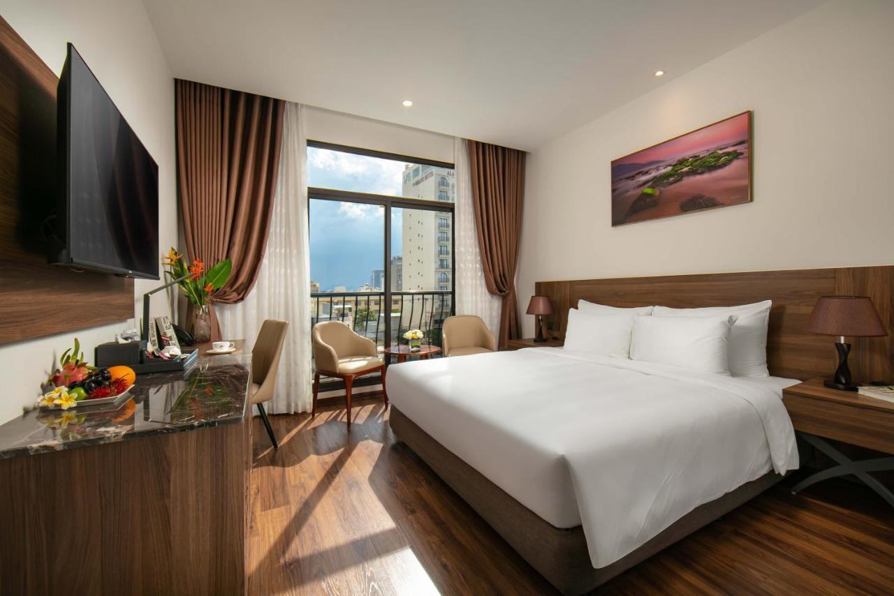 Nesta Hotel Da Nang Bagian luar foto