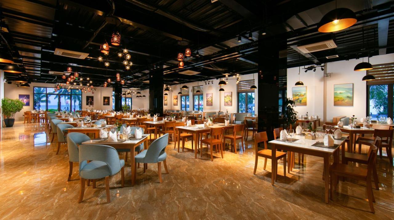 Nesta Hotel Da Nang Bagian luar foto