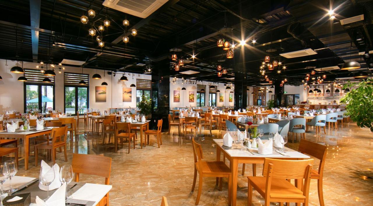 Nesta Hotel Da Nang Bagian luar foto