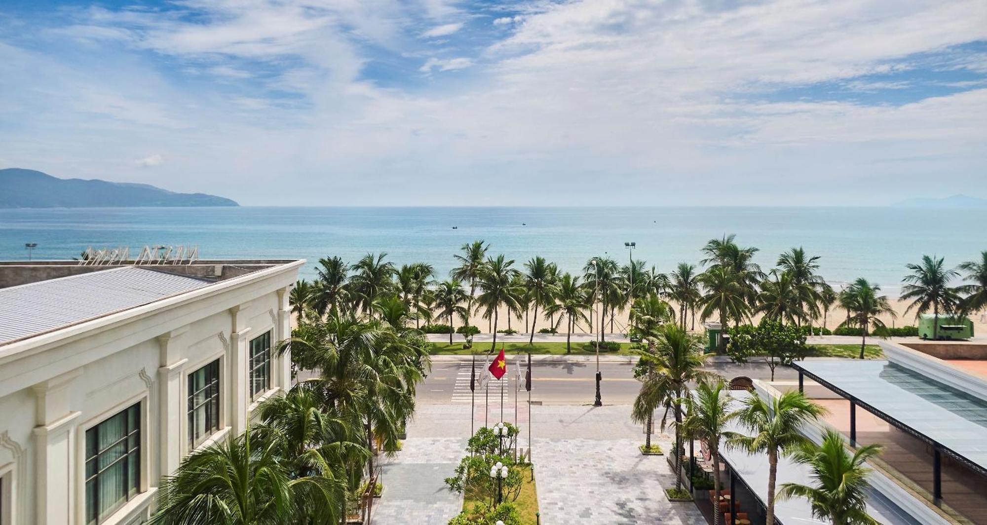 Nesta Hotel Da Nang Bagian luar foto